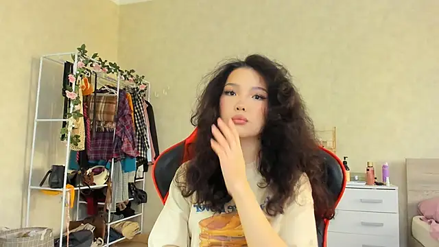 Snapshot of wastforu chatting on 17, 10, 2025 wastforu online show from 17, 10, 2025