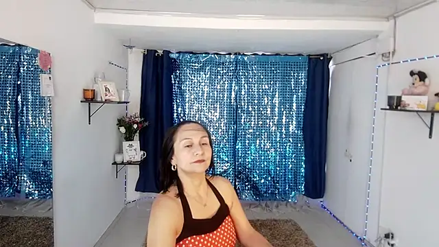 lollita 23  online show from 13, 3, 2026