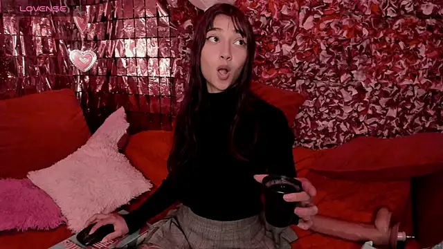  Scarlett 01 online show from 3, 3, 2025