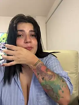 horny roomiess online show from 23, 1, 2025