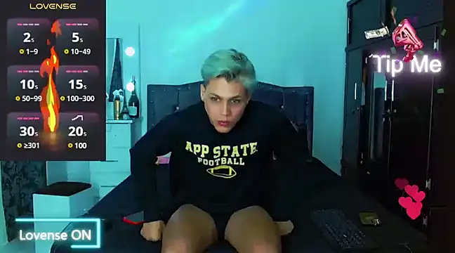 Liamscott  online show from 8, 2, 2025