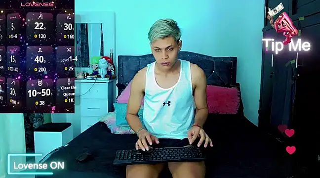 Liamscott  online show from 15, 2, 2025