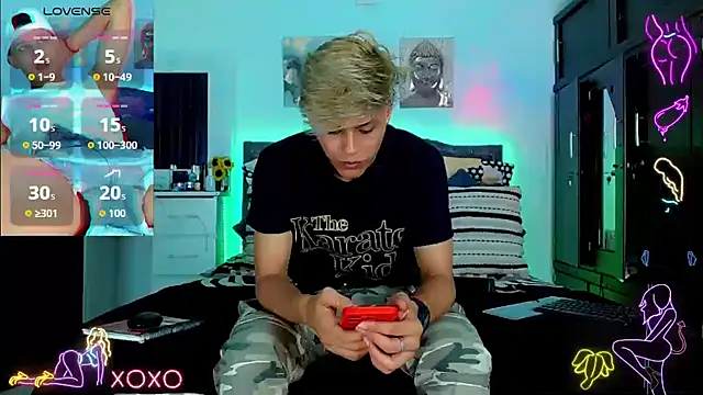 Liamscott  online show from 3, 10, 2025