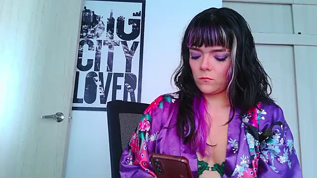 purple em69 online show from 16, 9, 2025