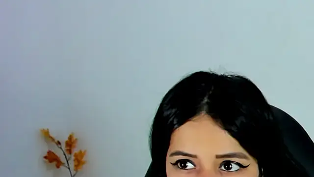 Snapshot of HannaSexyy chatting on 12, 11, 2025 HannaSexyy online show from 12, 11, 2025