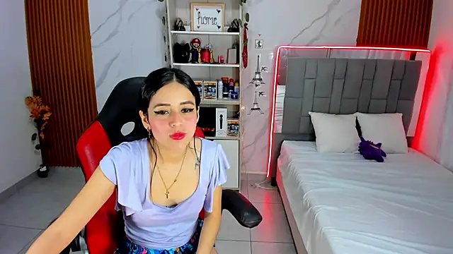 Snapshot of HannaSexyy chatting on 18, 11, 2025 HannaSexyy online show from 18, 11, 2025