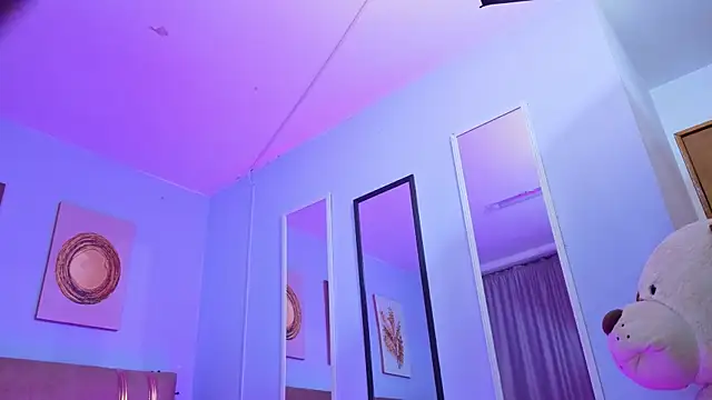 sarah cruzz  online show from 3, 3, 2026