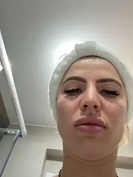 Megan Ros online show from 15, 3, 2026