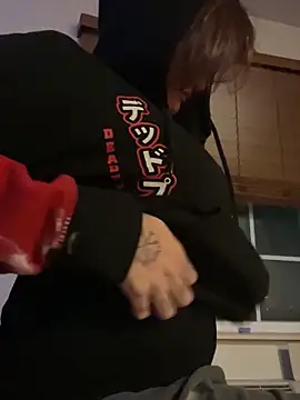 Snapshot of renegade_vyxxen chatting on 8, 1, 2025 renegade vyxxen online show from 8, 1, 2025