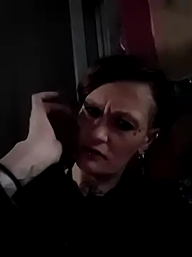 Snapshot of renegade_vyxxen chatting on 20, 11, 2025 renegade vyxxen online show from 20, 11, 2025