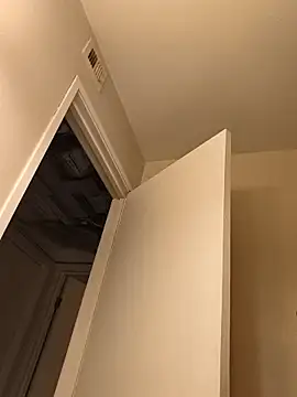 Snapshot of renegade_vyxxen chatting on 16, 12, 2025 renegade vyxxen online show from 16, 12, 2025