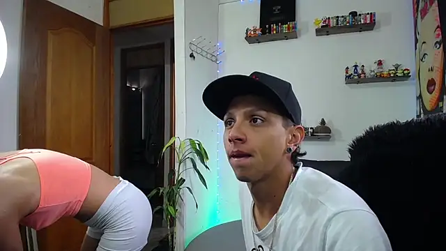 Snapshot of HillAndJack333 chatting on 19, 1, 2025 HillAndJack333 online show from 19, 1, 2025