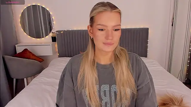 CassieRayss online show from 10, 2, 2026