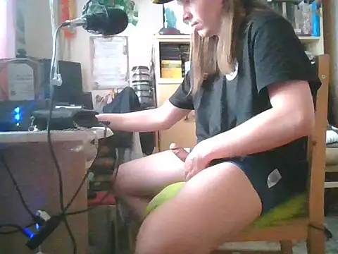 Snapshot of Davideksexy chatting on 2, 6, 2026 Davideksexy online show from 2, 6, 2026