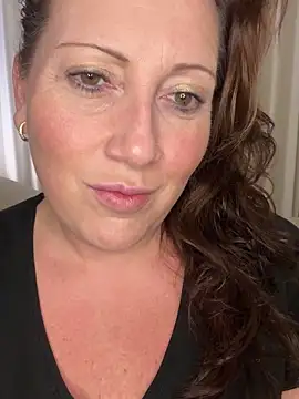 Snapshot of xsexycurvymilf chatting on 28, 1, 2025 xsexycurvymilf online show from 28, 1, 2025
