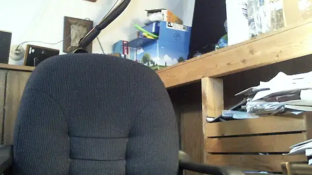 Snapshot of handsomeguy0729 chatting on 17, 10, 2025 handsomeguy0729 online show from 17, 10, 2025