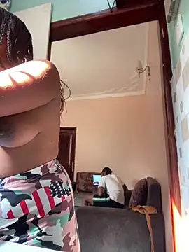 Dellah26 online show from 4, 3, 2025