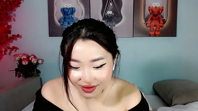 Snapshot of ichiben chatting on 5, 1, 2025 ichiben online show from 5, 1, 2025