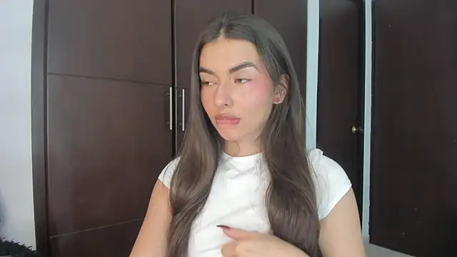 Snapshot of Coralinee_01 chatting on 31, 1, 2025 Coralinee 01 online show from 31, 1, 2025