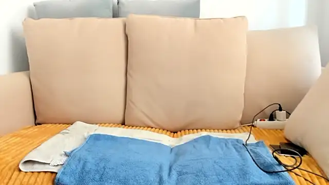 Snapshot of emmita69_ chatting on 13, 1, 2025 emmita69 online show from 13, 1, 2025