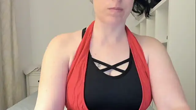 Snapshot of emmita69_ chatting on 6, 11, 2025 emmita69 online show from 6, 11, 2025