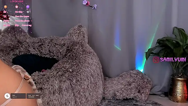 Snapshot of sami_monroe chatting on 15, 12, 2025 sami monroe online show from 15, 12, 2025