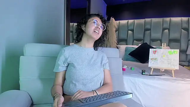 Amareto  online show from 15, 2, 2025