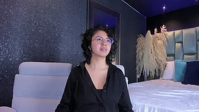 Amareto  online show from 8, 3, 2025