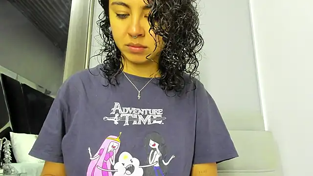 Amareto  online show from 10, 11, 2025