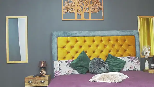 Snapshot of HaileyMoonn chatting on 5, 2, 2025 HaileyMoonn online show from 5, 2, 2025