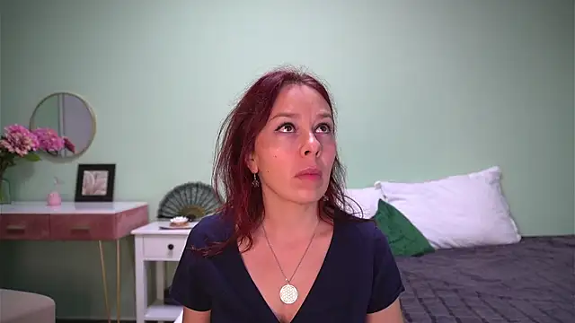 Snapshot of HaileyMoonn chatting on 19, 9, 2025 HaileyMoonn online show from 19, 9, 2025