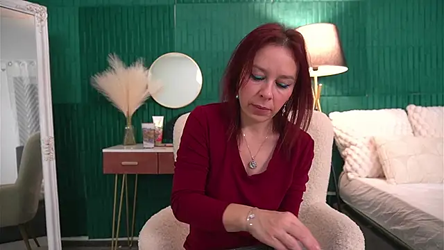 Snapshot of HaileyMoonn chatting on 29, 11, 2025 HaileyMoonn online show from 29, 11, 2025