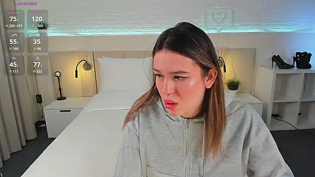 Snapshot of BelovedRuby chatting on 2, 2, 2025 BelovedRuby online show from 2, 2, 2025