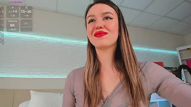 Snapshot of BelovedRuby chatting on 2, 2, 2025 BelovedRuby online show from 2, 2, 2025