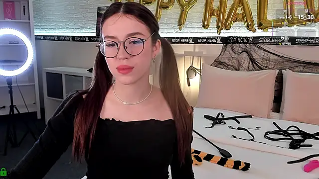 Snapshot of BelovedRuby chatting on 31, 10, 2025 BelovedRuby online show from 31, 10, 2025