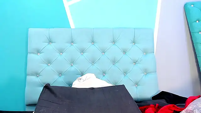 AlondraFerri1 online show from 28, 1, 2025