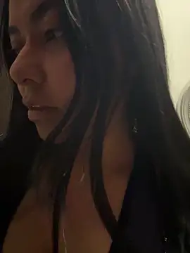 Snapshot of PetitLumiere chatting on 15, 1, 2025 PetitLumiere online show from 15, 1, 2025