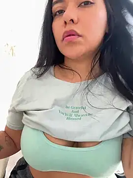 Snapshot of PetitLumiere chatting on 12, 2, 2025 PetitLumiere online show from 12, 2, 2025