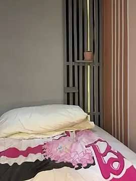 Victoria-And1 online show from 19, 2, 2025