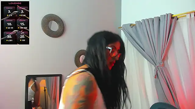 kira moon   online show from 31, 1, 2026