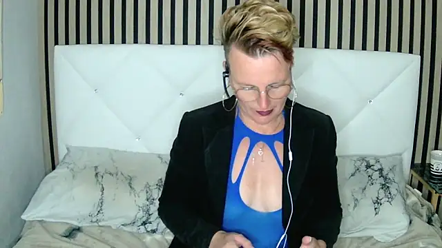 Snapshot of xxNoeliaxx chatting on 31, 12, 2024 xxNoeliaxx online show from 31, 12, 2024