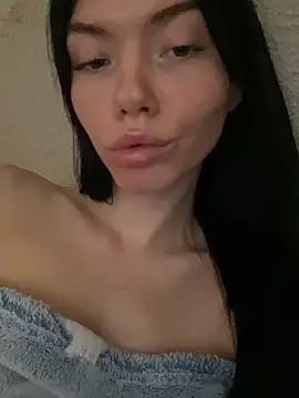 Lisaaa Alisa online show from 16, 9, 2025