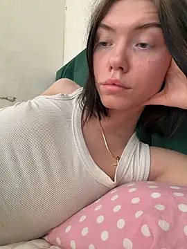 Lisaaa Alisa online show from 13, 4, 2026