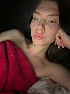 Snapshot of Lisaaa_Alisa chatting on 8, 6, 2026 Lisaaa Alisa online show from 8, 6, 2026