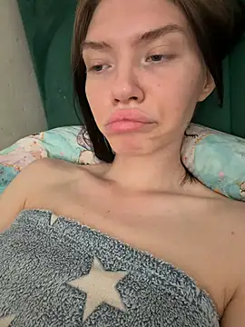 Snapshot of Lisaaa_Alisa chatting on 9, 6, 2026 Lisaaa Alisa online show from 9, 6, 2026
