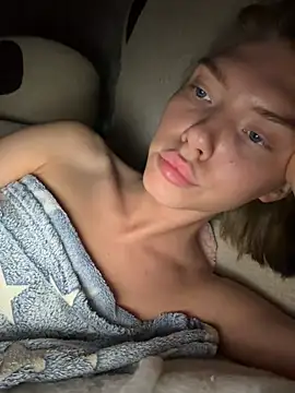Lisaaa Alisa online show from 5, 7, 2026