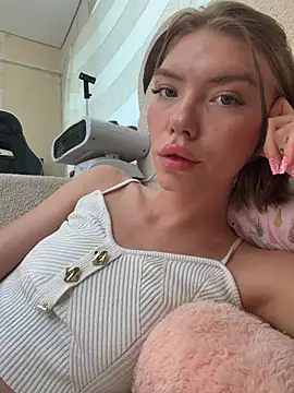 Lisaaa Alisa online show from 20, 7, 2026