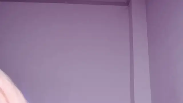 Snapshot of caarlywhitee chatting on 25, 9, 2025 caarlywhitee online show from 25, 9, 2025