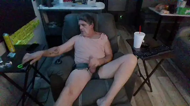 Snapshot of lateniter chatting on 29, 10, 2025 lateniter online show from 29, 10, 2025