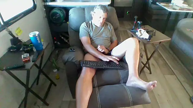 lateniter online show from 6, 4, 2026